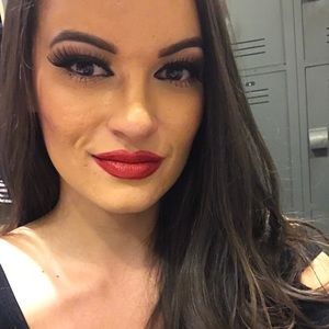 Meet your Posher, Savannah